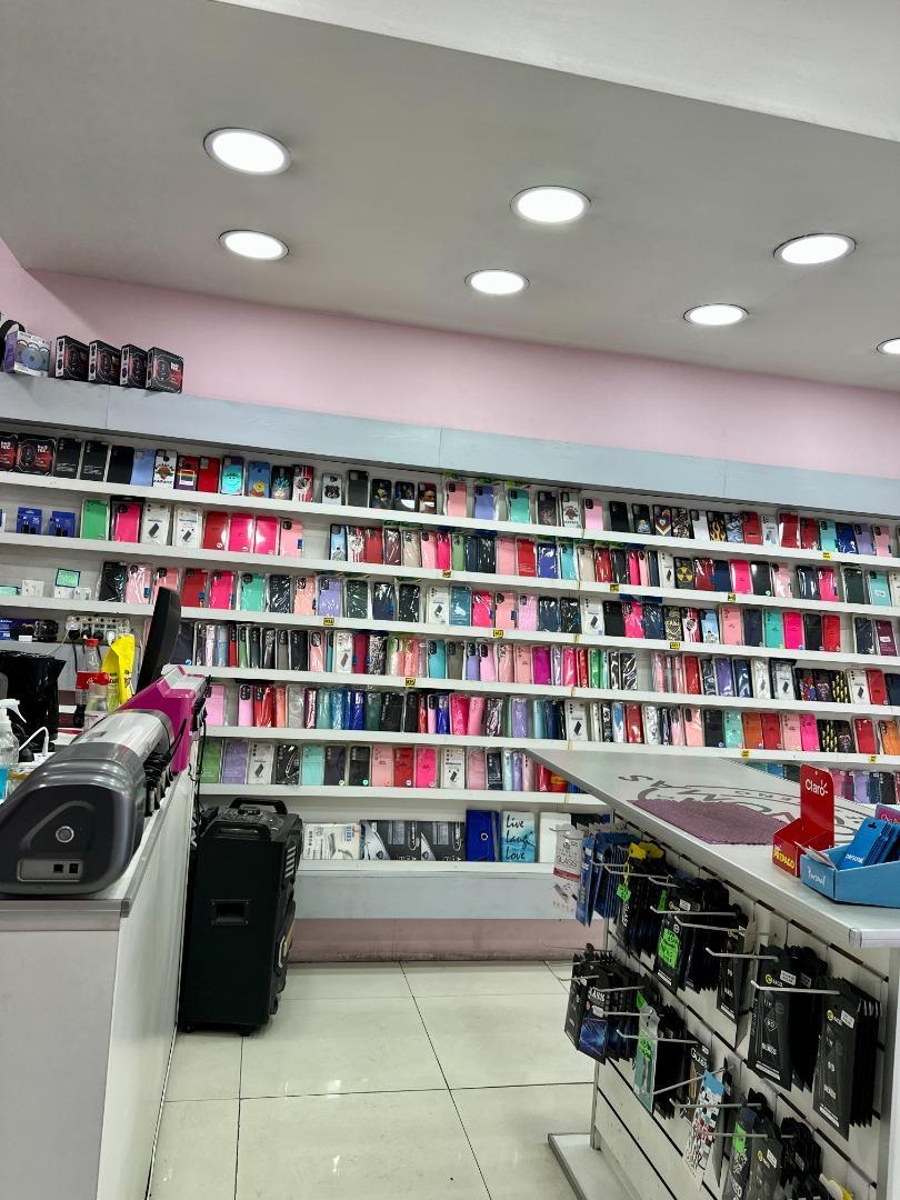 Local en pleno centro de Lomas de Zamora - Boedo 163