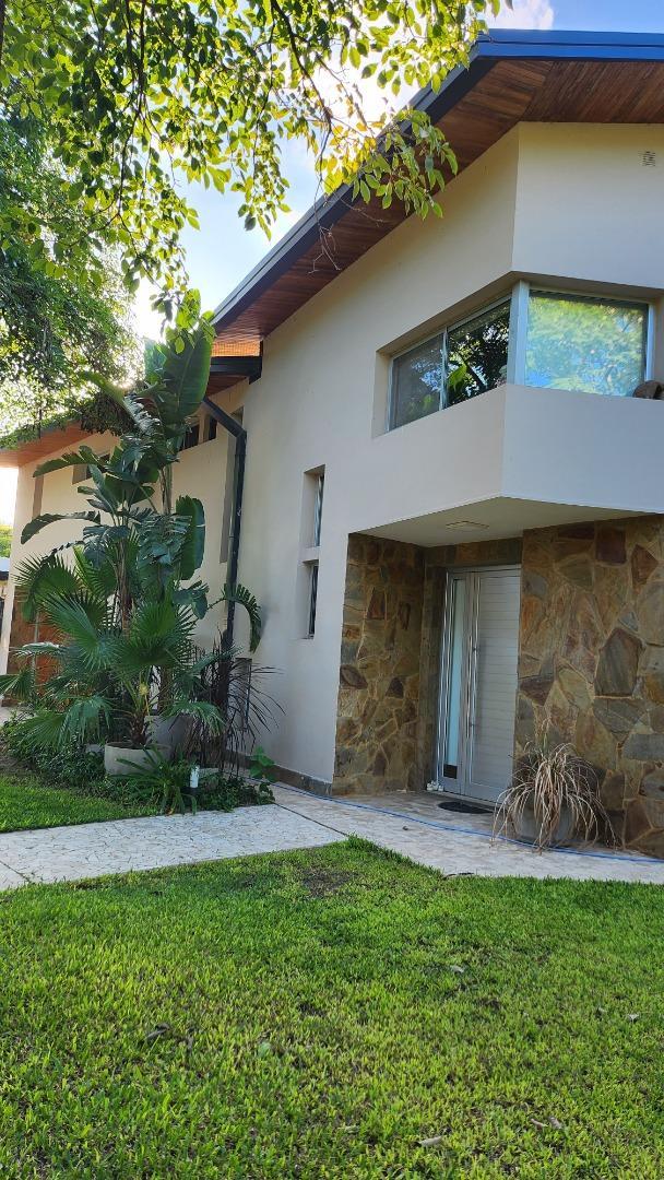 Casa en Venta al Oeste