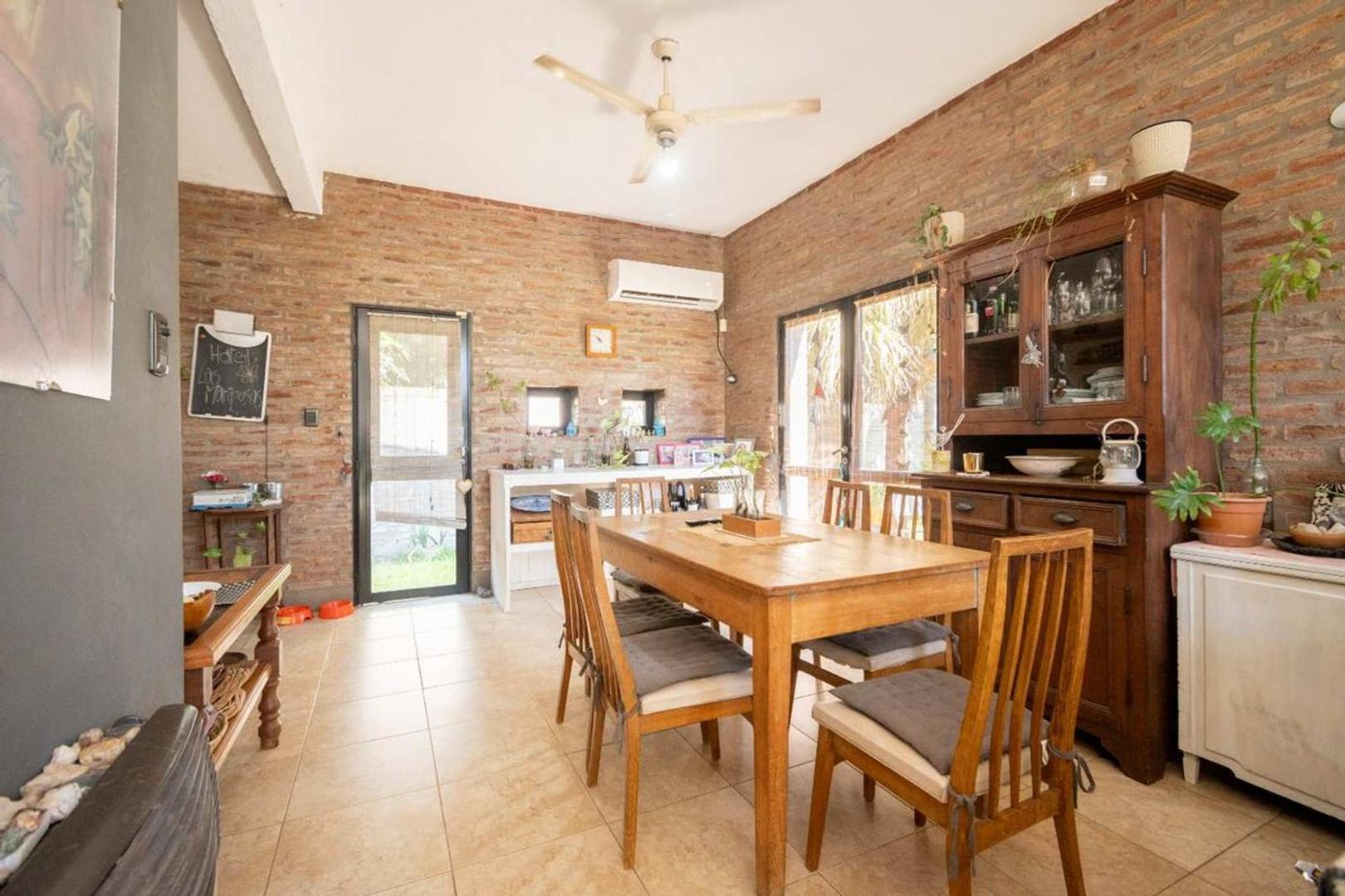 Venta Hermosa Casa Santo Tomé cercana al puente