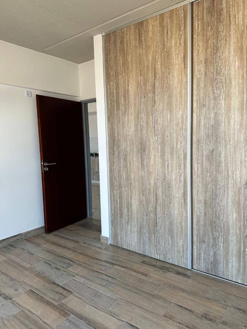 Departamento en Alquiler en Villa Luzuriaga, $ 480.000