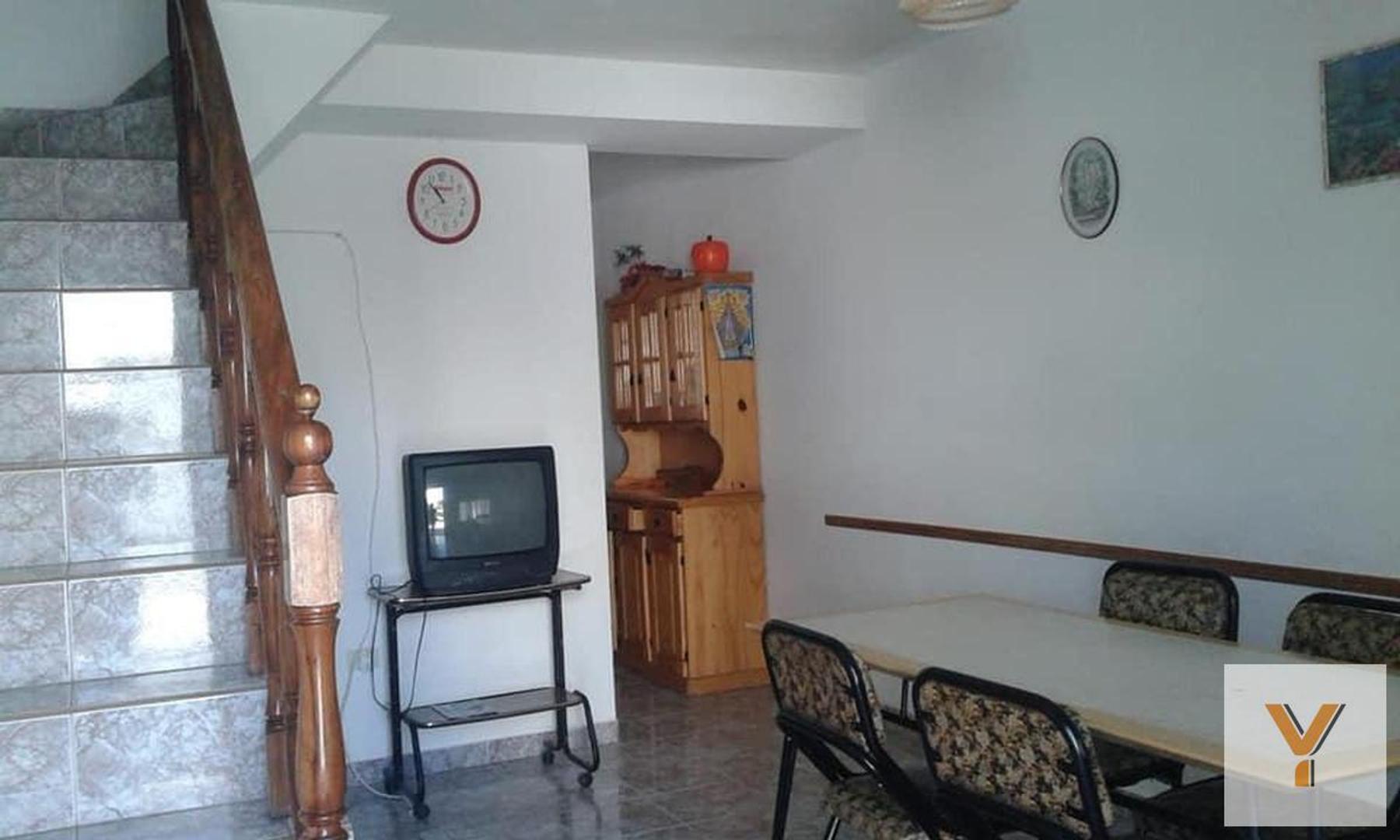 Casa en venta - 2 Dormitorios 4 Baños - Las Toninas