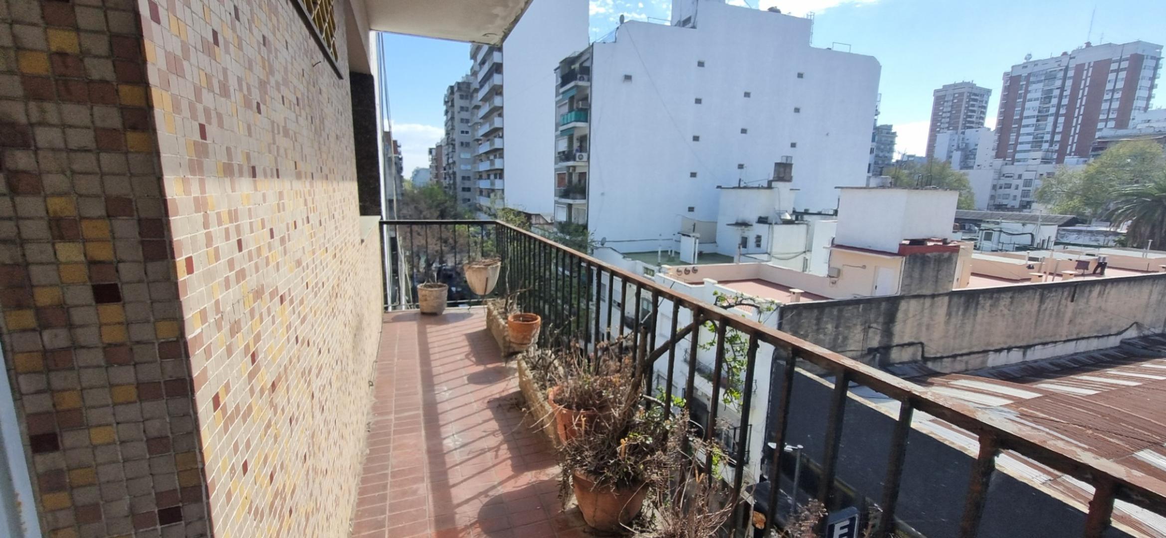 Departamento 3 ambientes con 2 baños