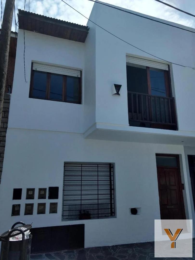 Depto Tipo Casa en Alquiler de 2 ambientes