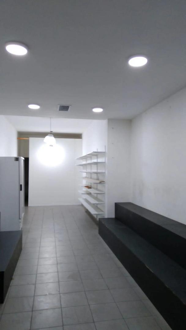 Local en Venta en Centro, USD 230.000