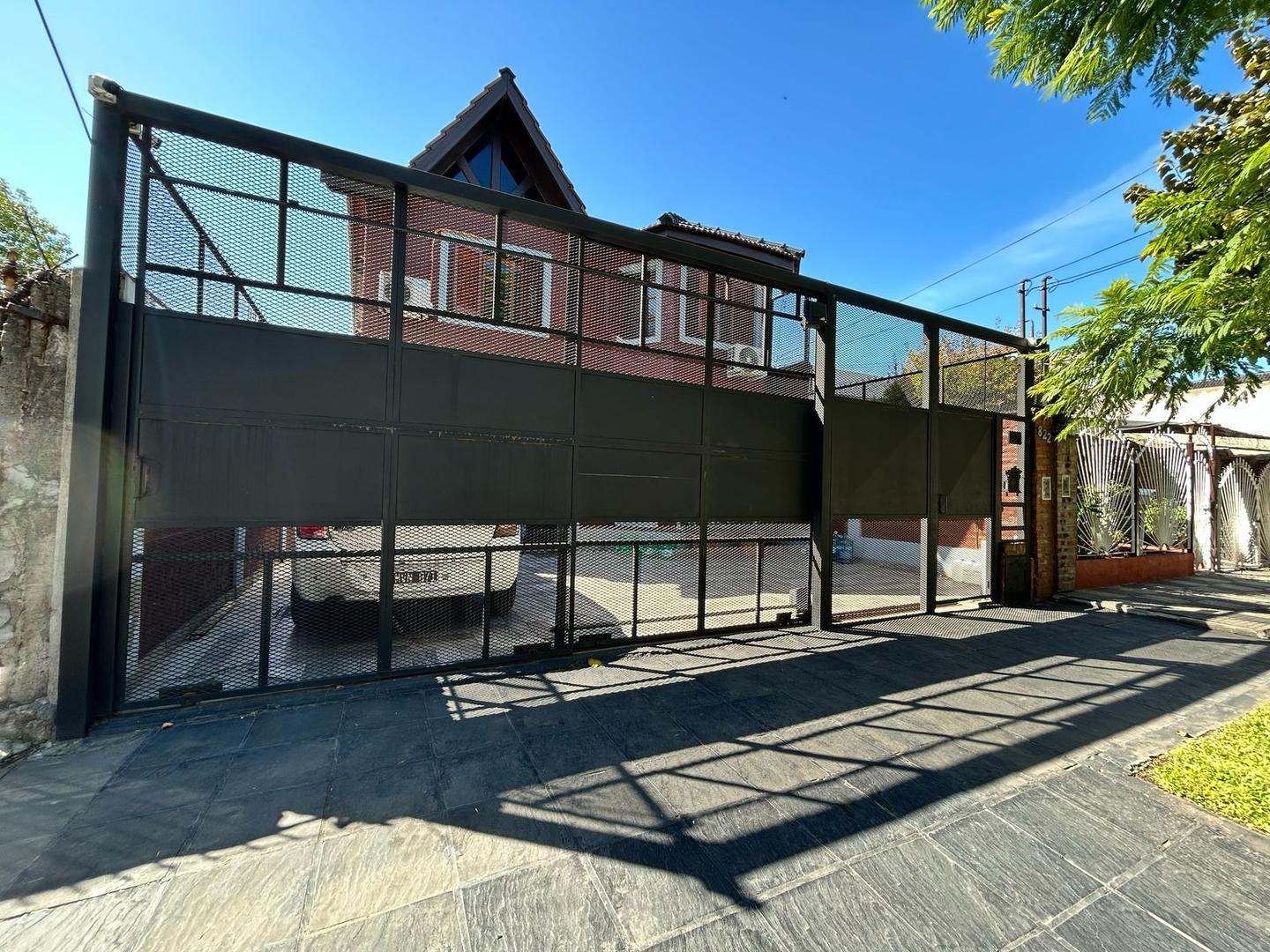 VENTA - CASA 5 AMBIENTES + DEPARTAMENTO 2 AMBIENTES - PADUA