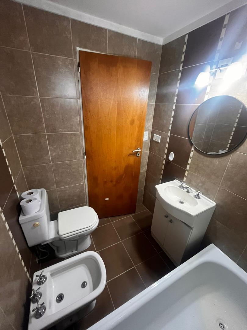 Boulevar De Los Italianos 100, Piso 1