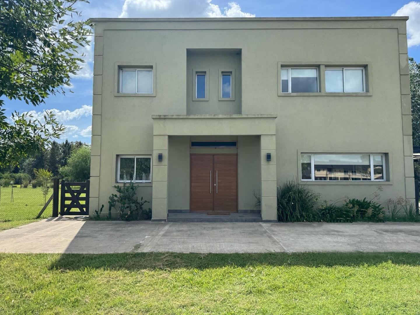 Venta casa 7 ambientes en Fincas de San Vicenten - Sporting