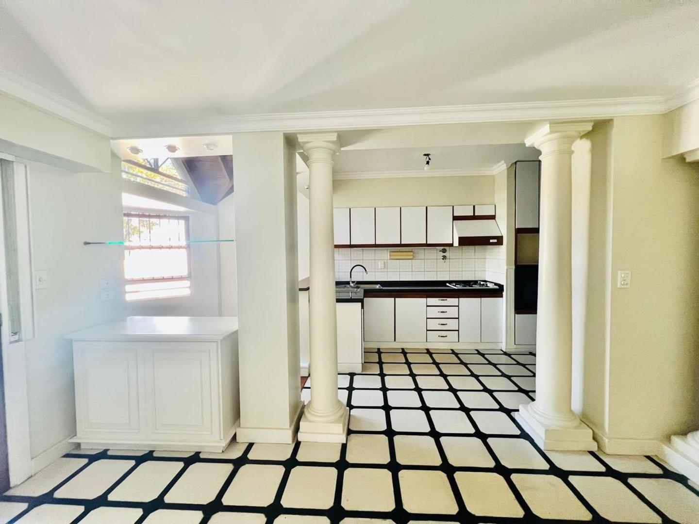 CASA 5 AMB. EN VENTA HAEDO CHICO