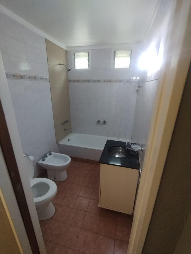 Casa en Alquiler en Billinghurst, $ 450.000