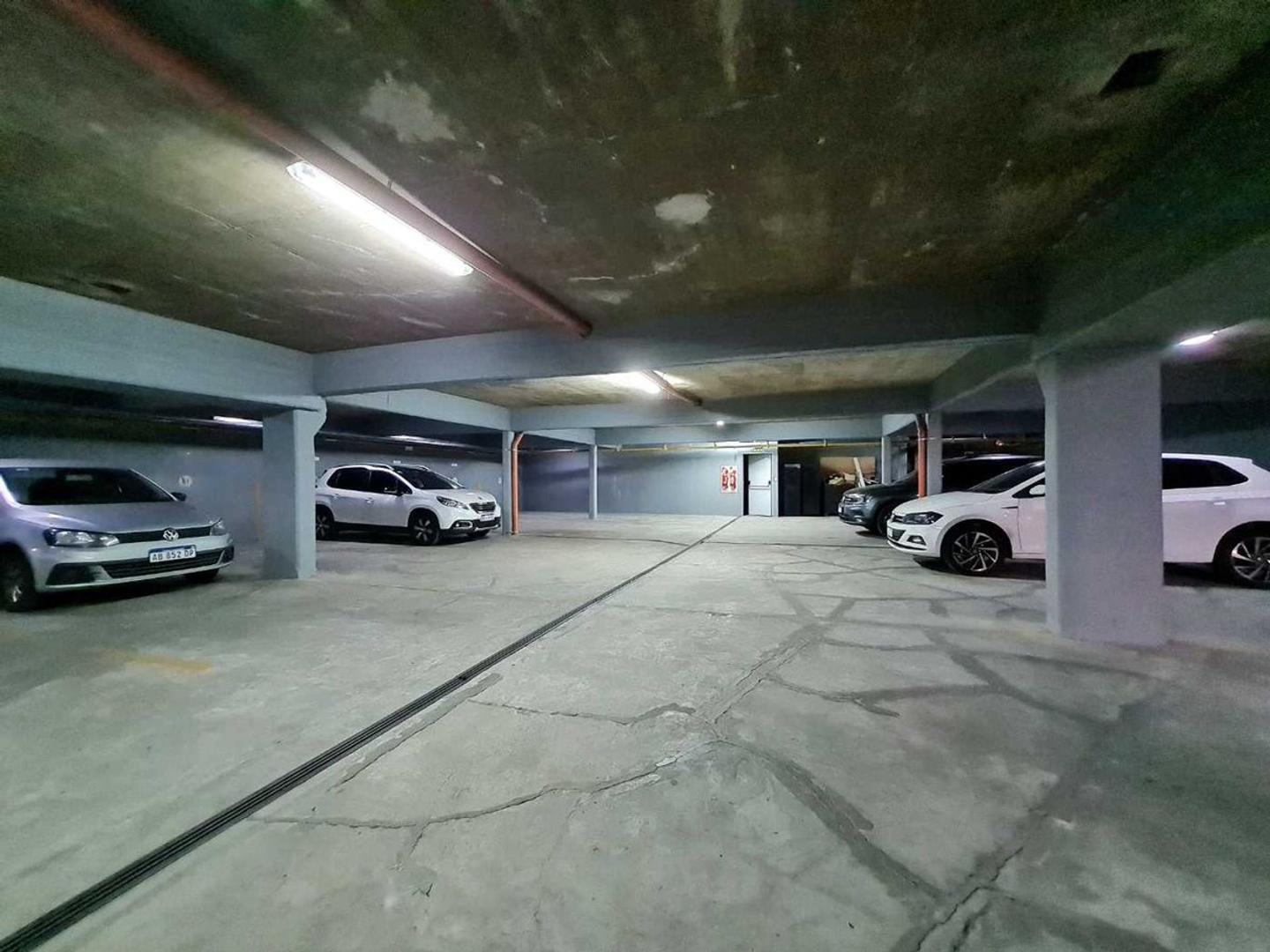 VENTA EDIFICIO EN BLOCK 3.600 M2 FLORIDA V. LOPEZ.