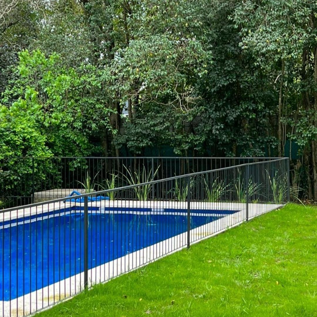 El Sausalito, Pilar. Almirante Guillermo Brown 2151