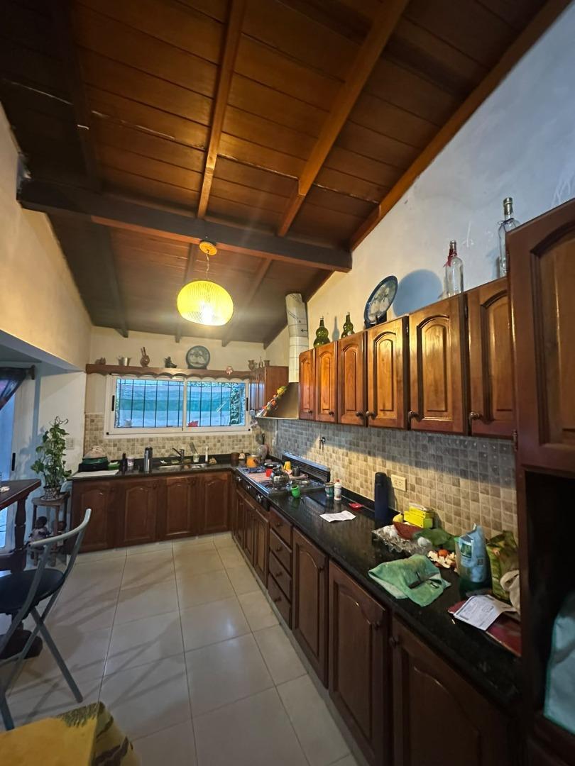 CASA 4 AMBIETES ,DE CATEGORIA.