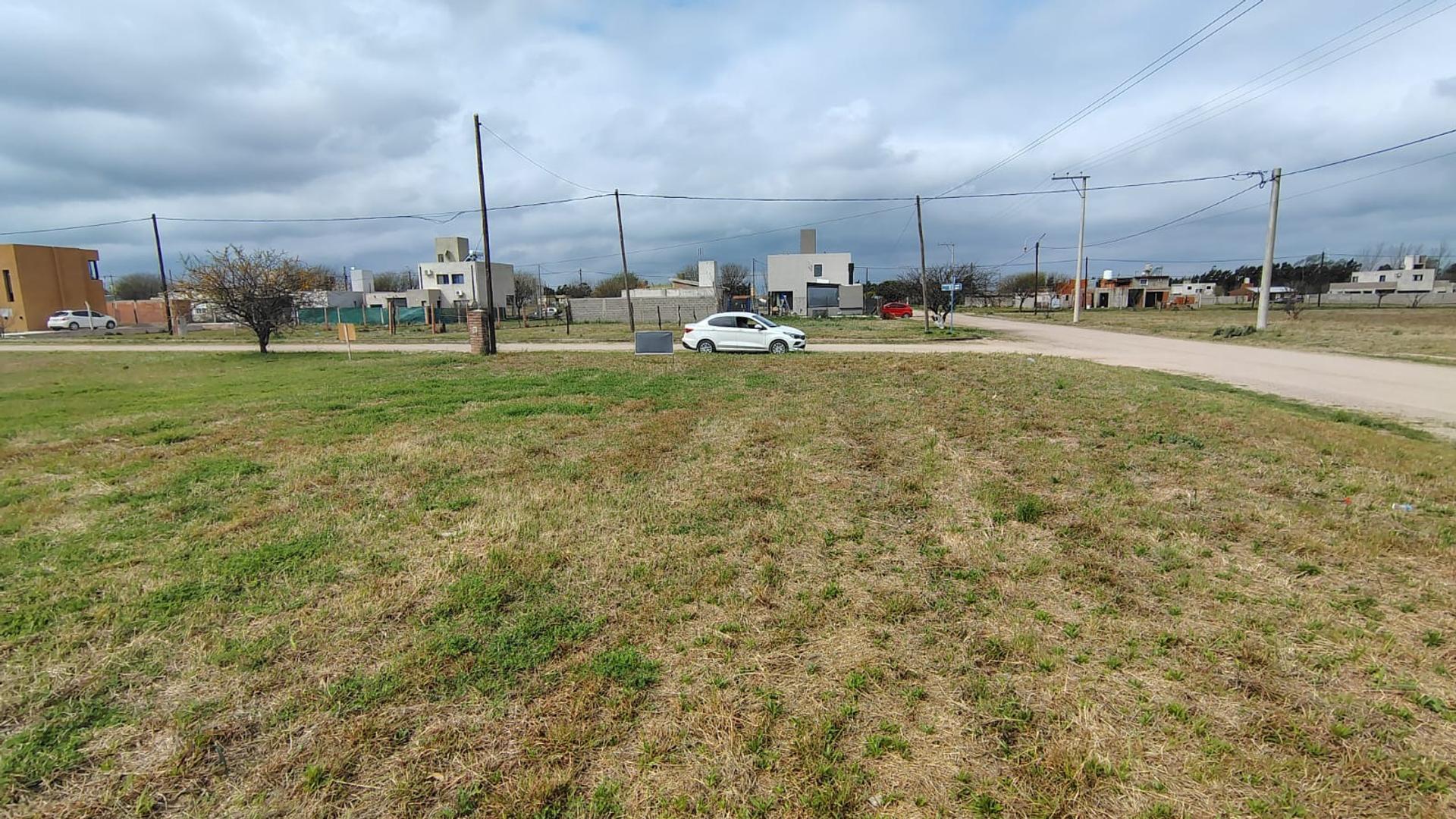 SE VENDE LOTE EN ALTOS DE LA COLONIA 350m2