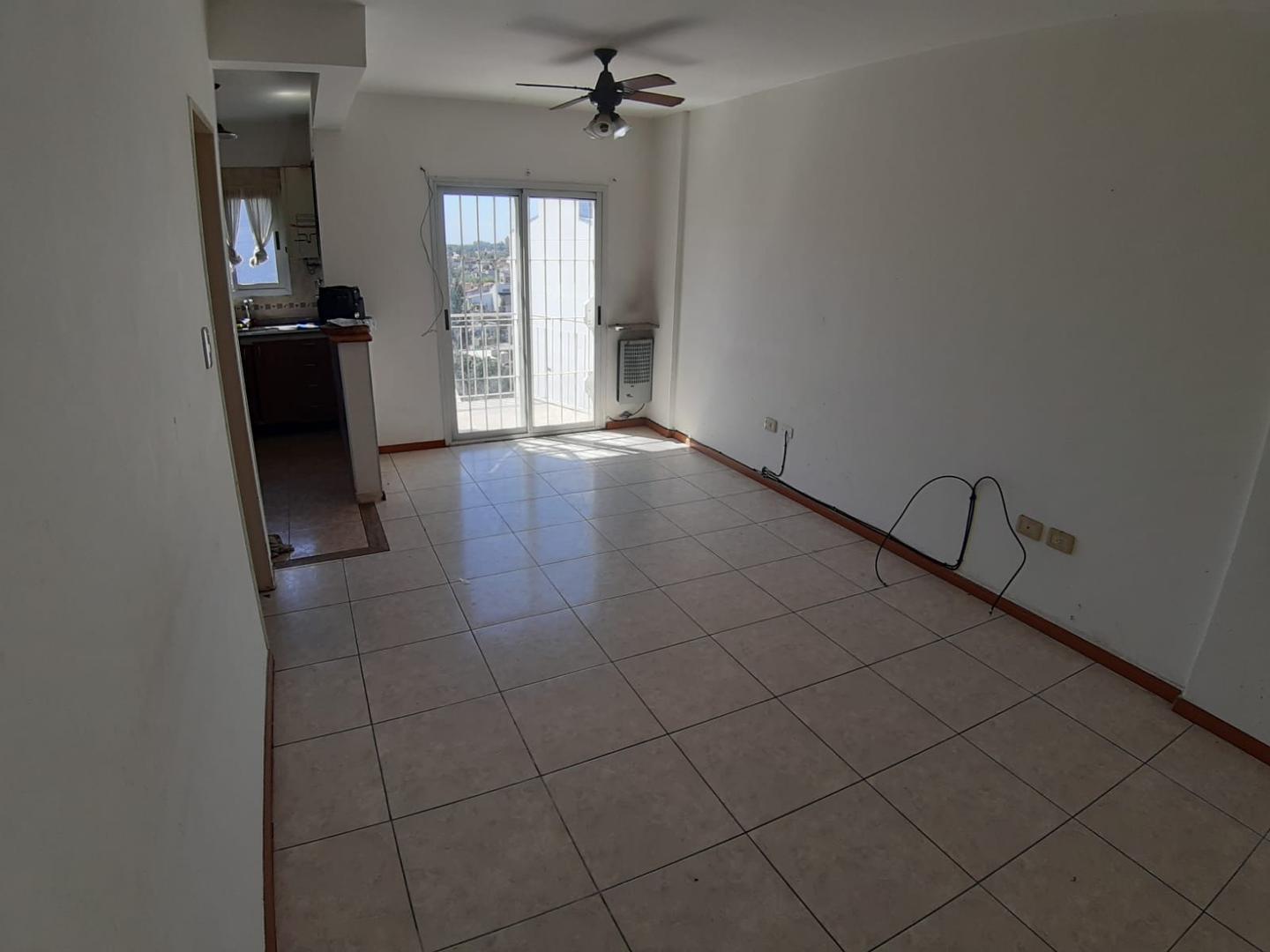 Alquiler departamento 2 ambientes con terraza propia