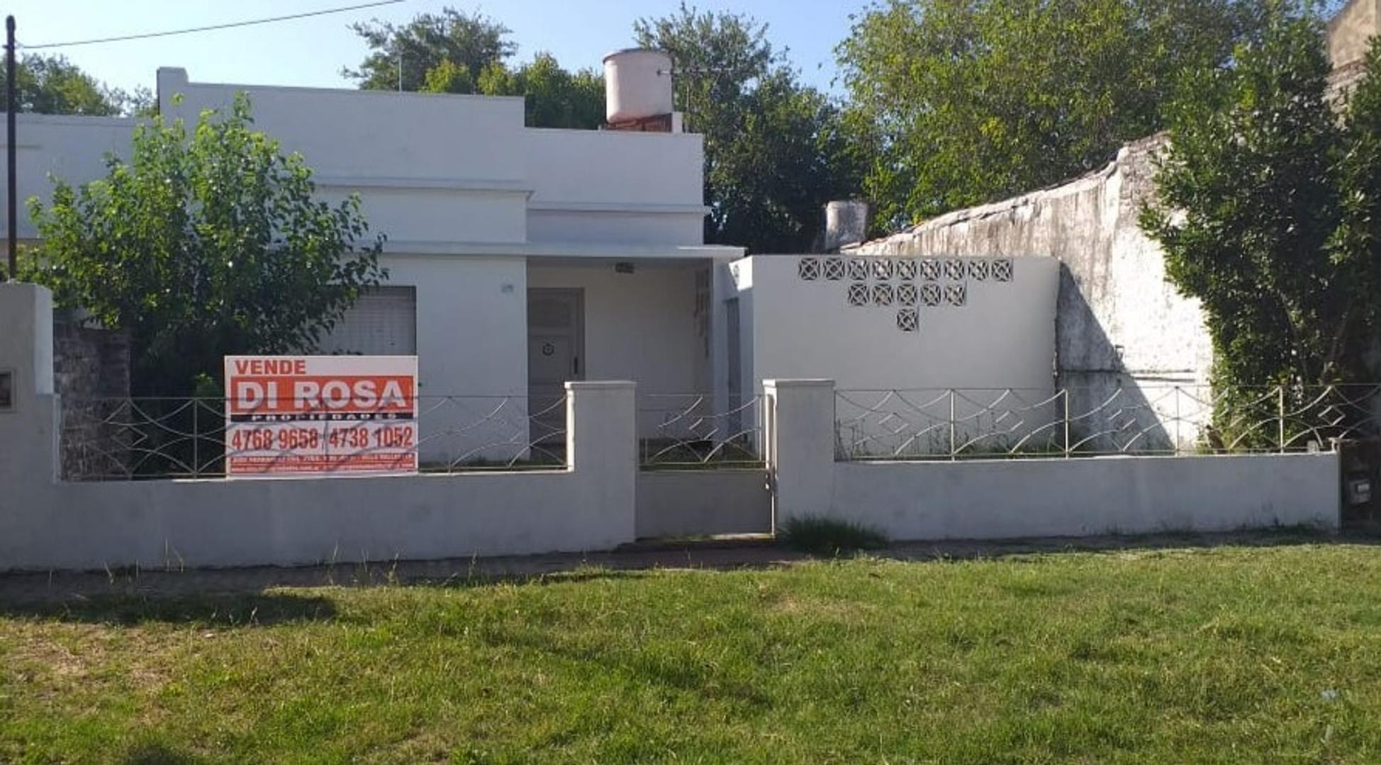 CASA 3 AMPLIOS AMBIENTES, AMPLIO JARDÍN Y TERRAZA