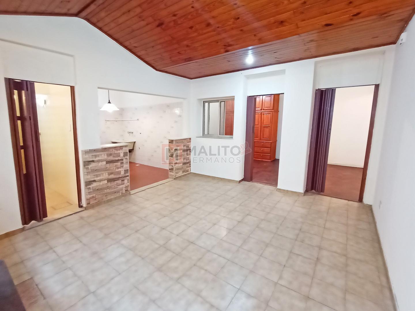 Basualdo 2400, Piso PB