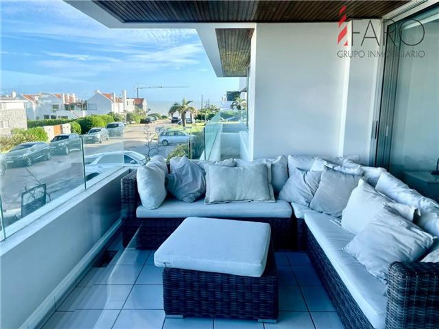 Departamento 4 ambientes con 3 baños