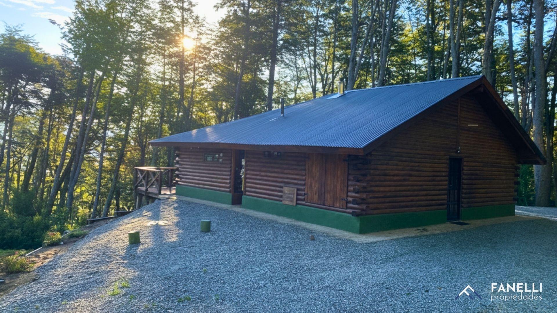 casa en venta con vista al lago, B°Faldeo Del Bayo.(cód.108)