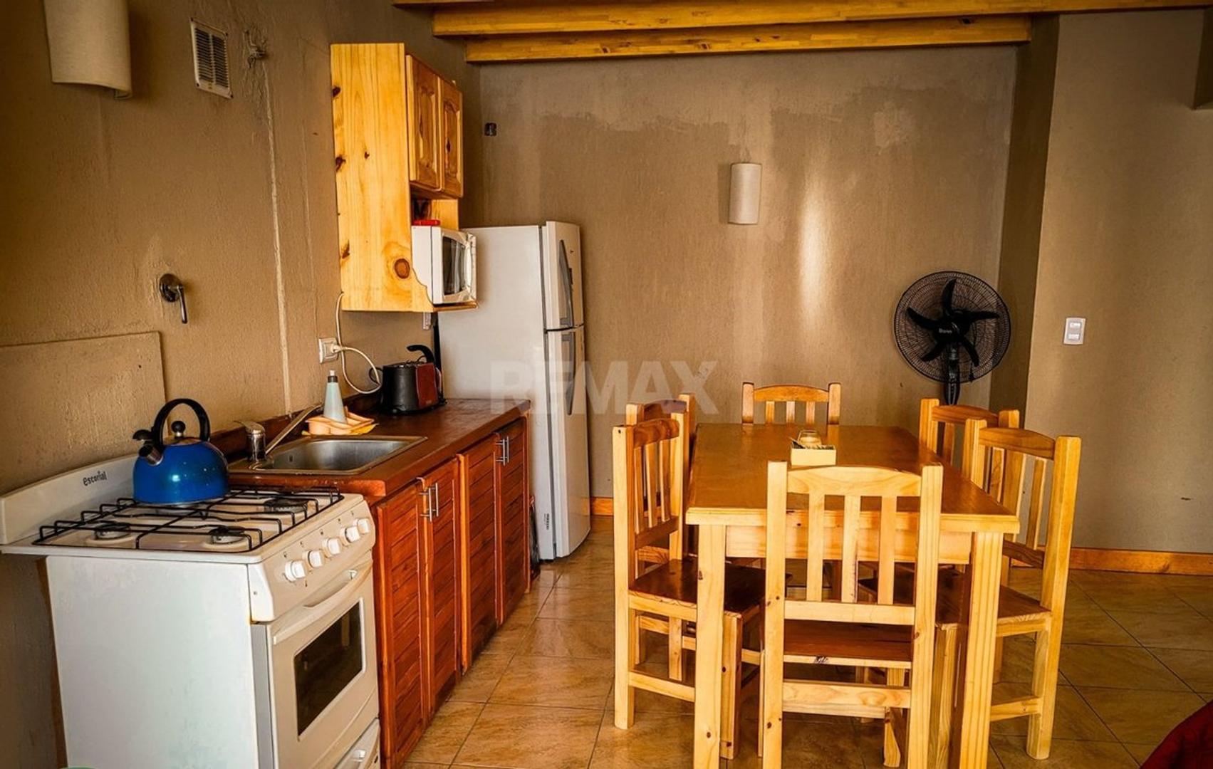 Casa 4 ambientes con 3 baños