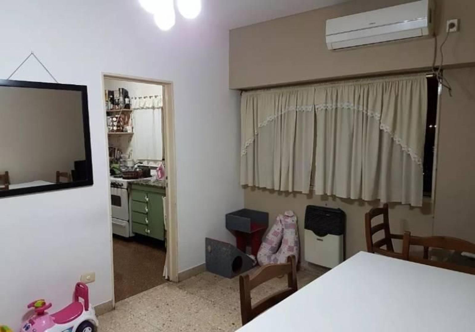 Av Riestra 5500 Villa Lugano 3amb c/coch U$105.000