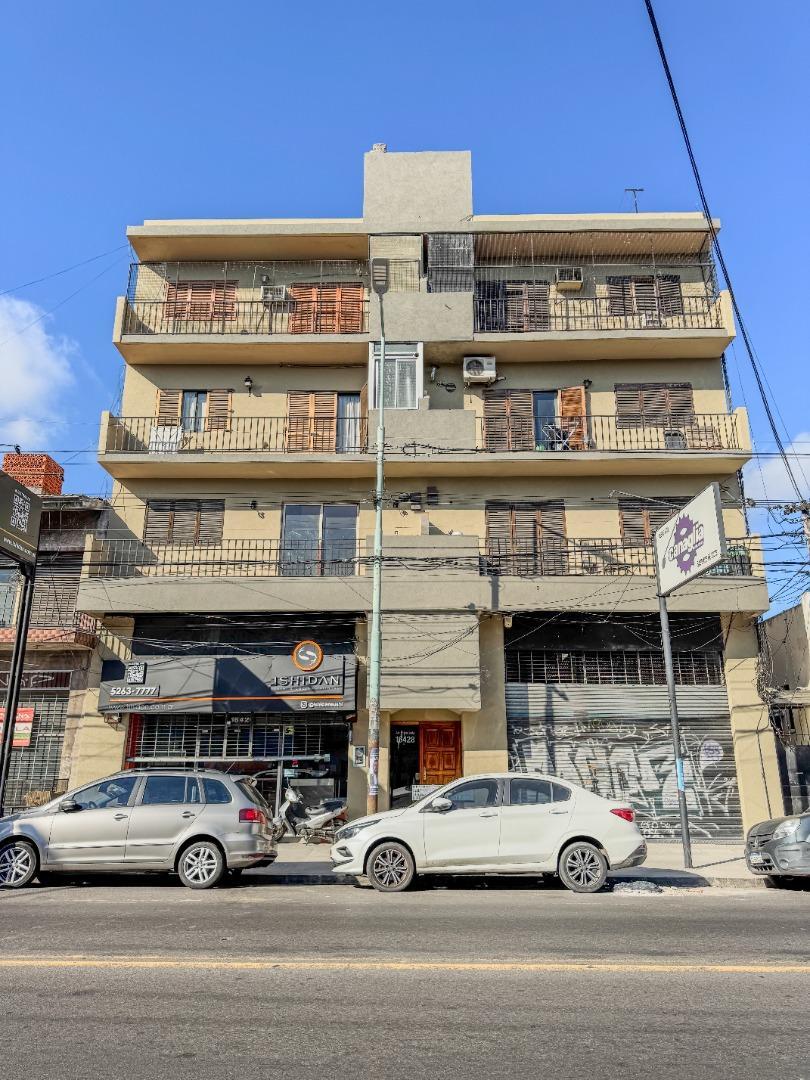 Departamento de dos ambientes en alquiler en Haedo Sur