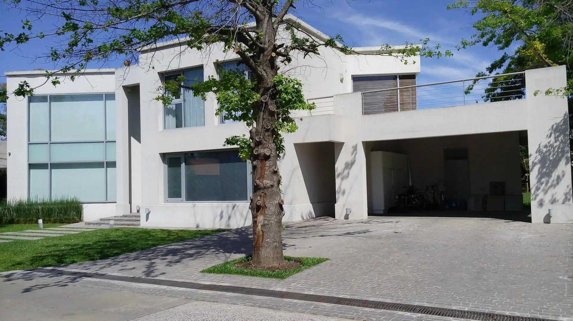Casa en Venta en Pilar, USD 700.000