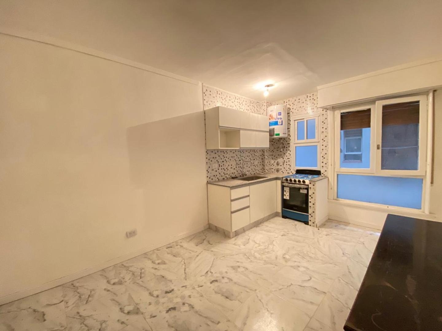 Entre Rios 2100, Piso 2