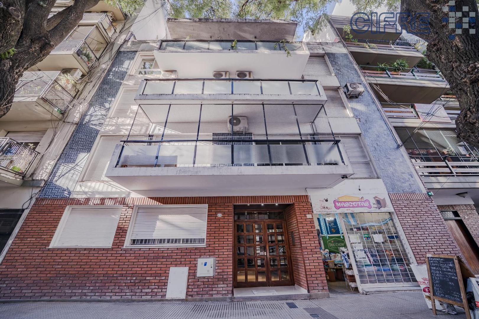 Departamento de 3 ambientes con cocina separada en alquiler en Villa Urquiza