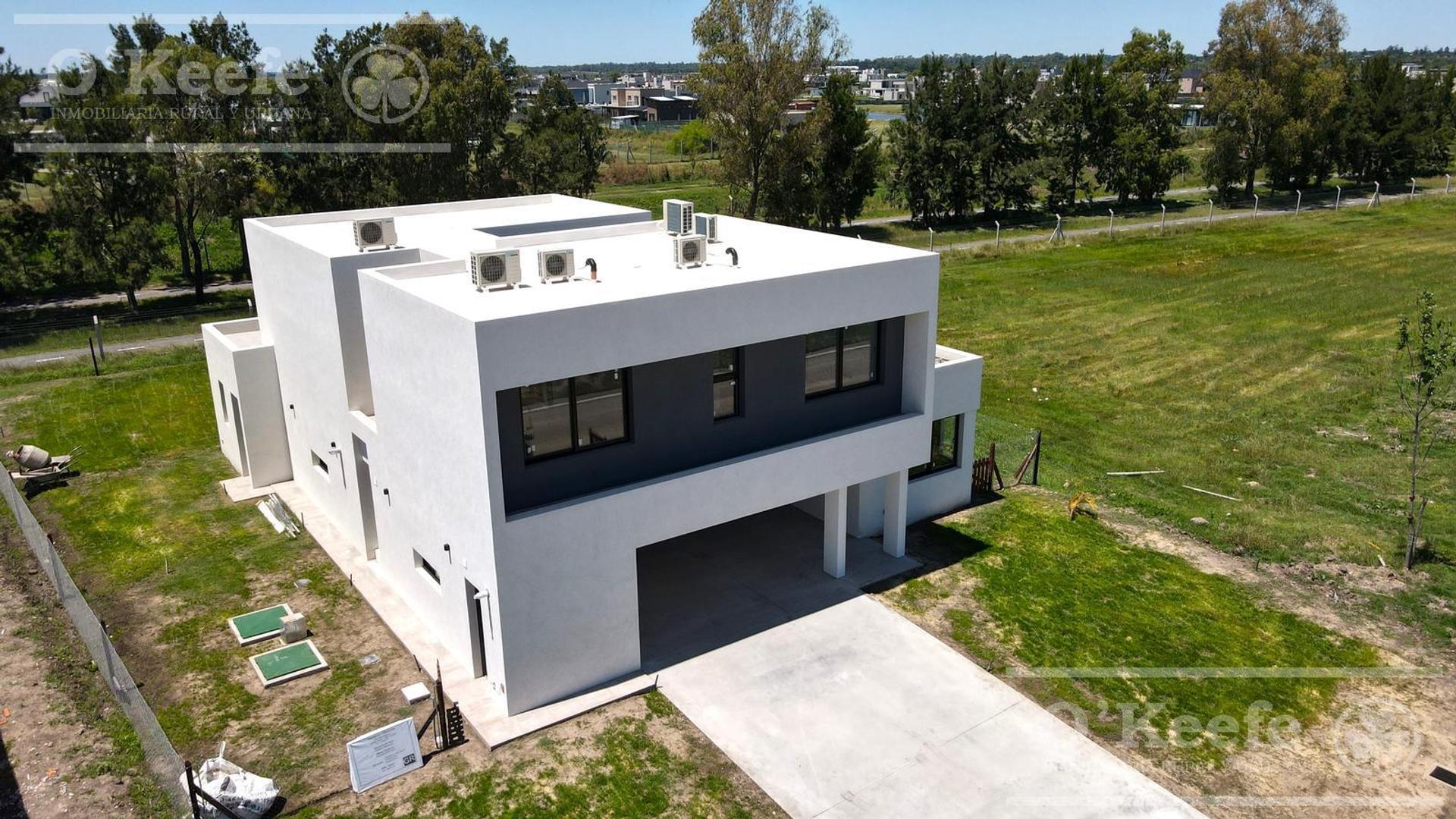 Casa en Venta 5 ambientes a estrenar en Puerto Nizuc, Guillermo  Hudson , Berazategui