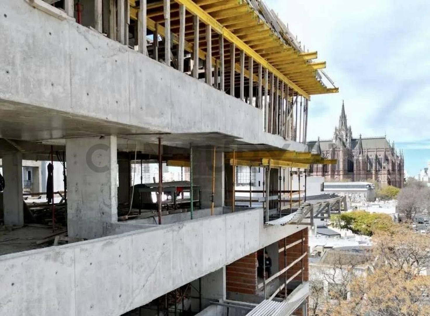 15 entre 47 y 48 , Piso 3