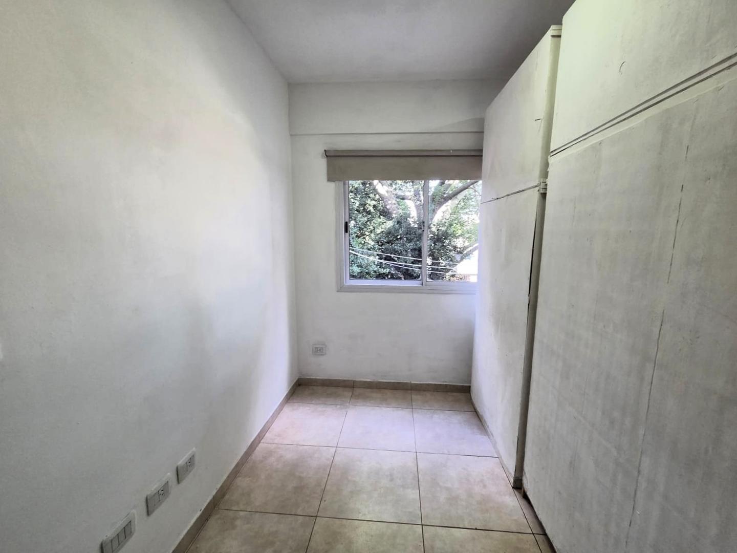 Pastor Lacasa 300, Piso 1