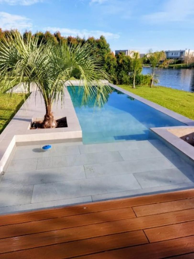 Casa en Alquiler de 5 dormitorios