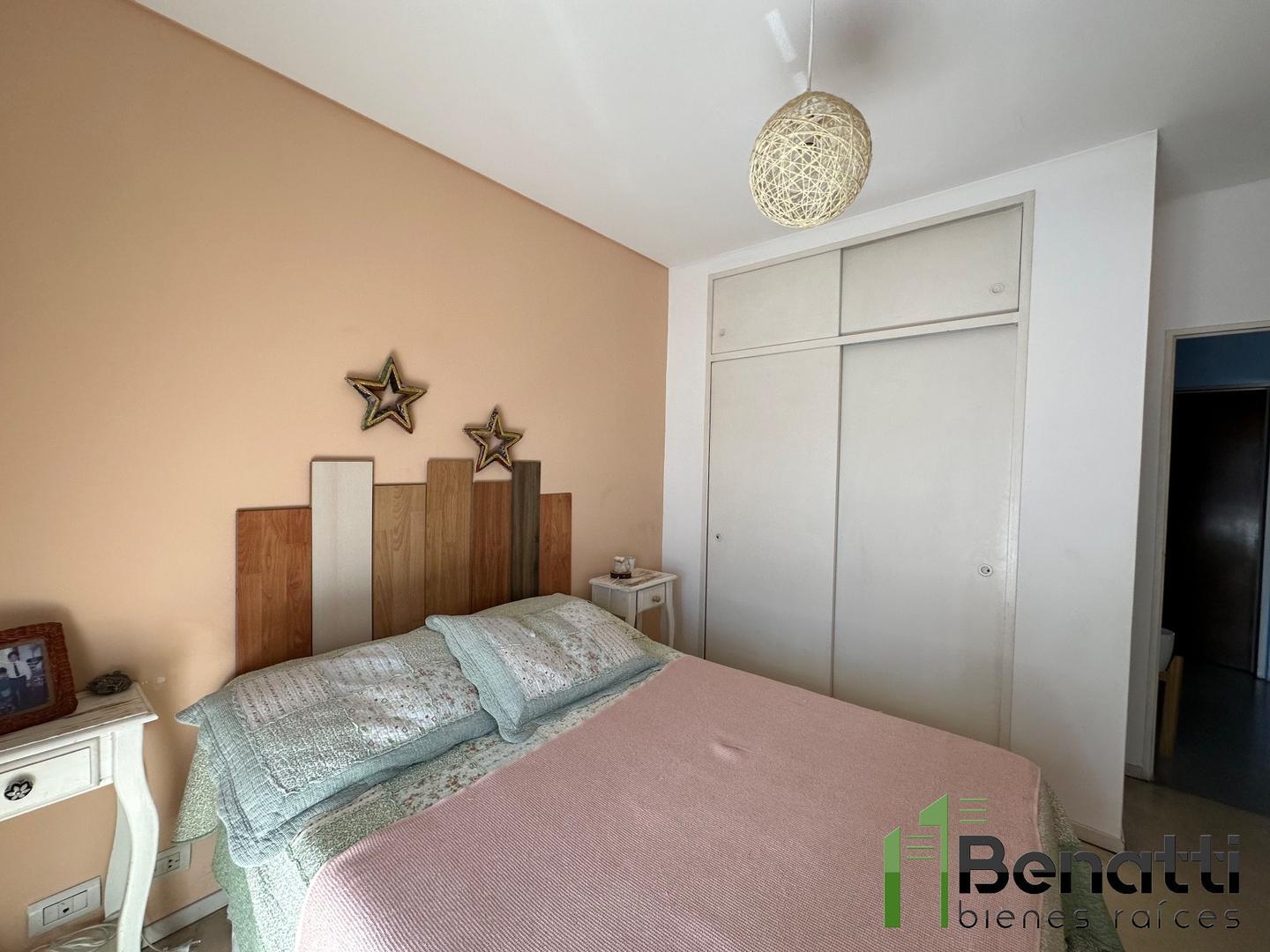 Colombia 50 , Piso 1