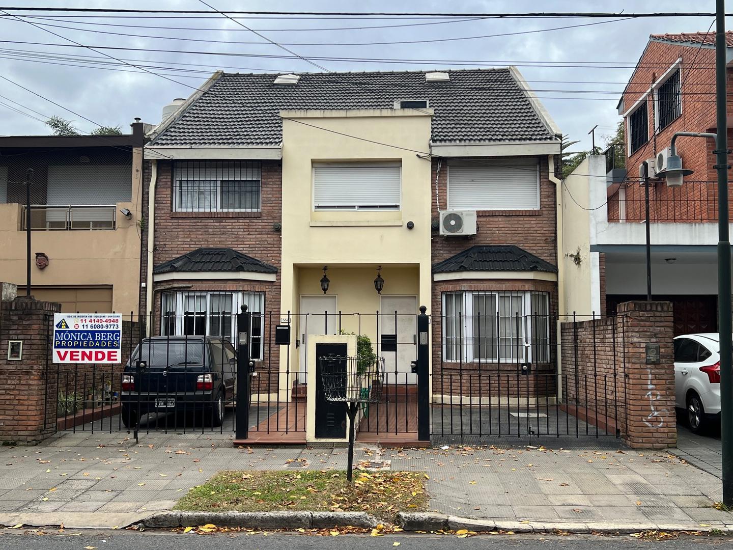 EXCELENTE DUPLEX EN MUY BUENA UBICACIÓN