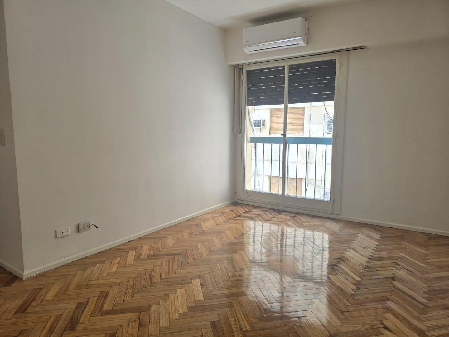 Avenida Rivadavia al 5700