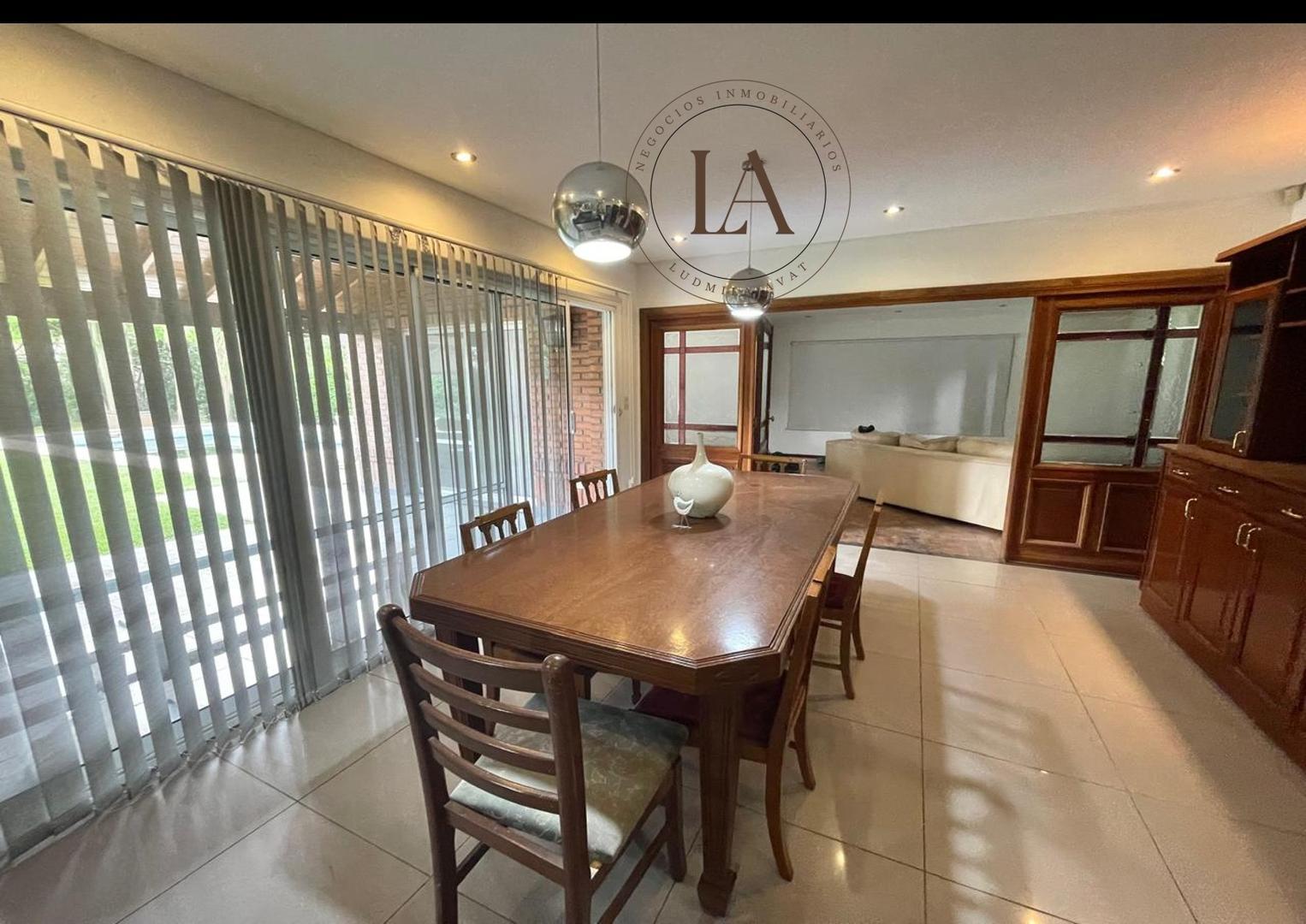 Casa en Venta de 5 dormitorios