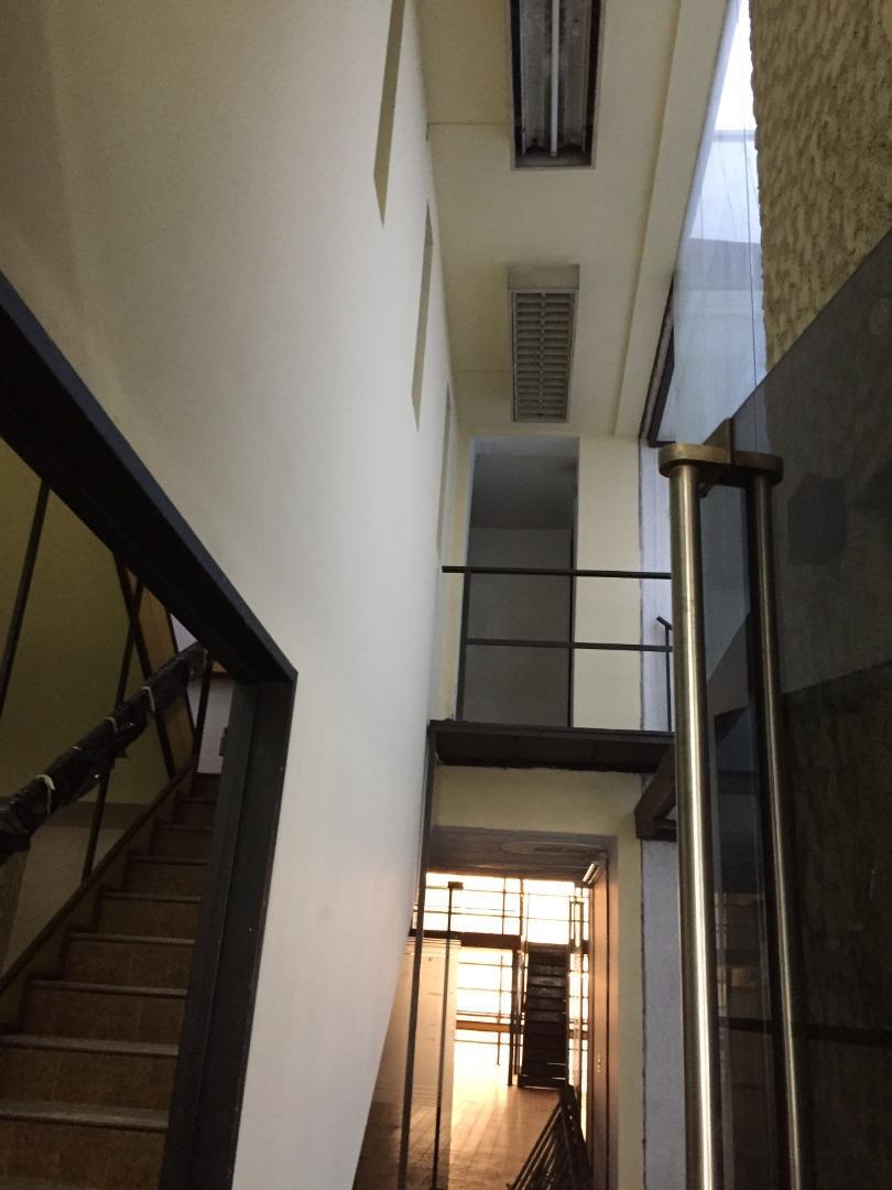 EDIFICIO DE OFICINAS EN BLOCK  1.800 M2