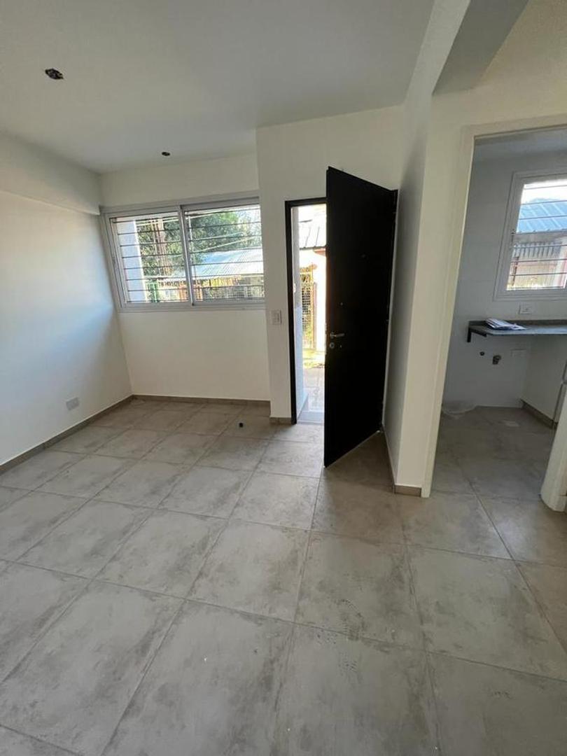 Dúplex en Venta - 2 Ambientes con jardín en Tigre Centro