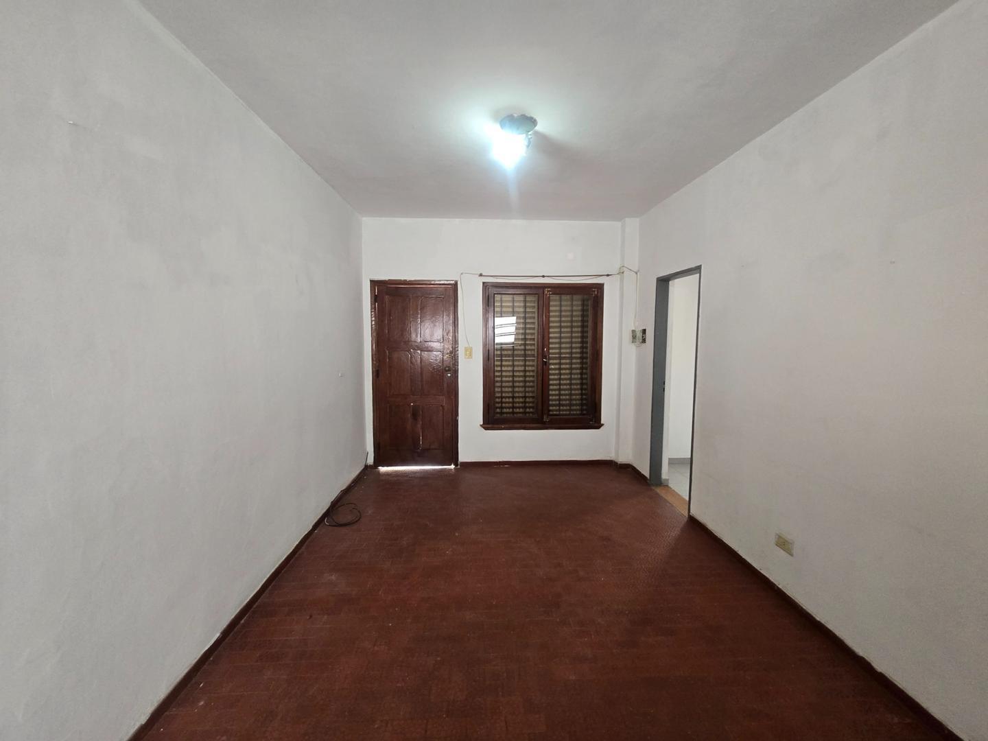 Depto Tipo Casa en Alquiler de 3 ambientes