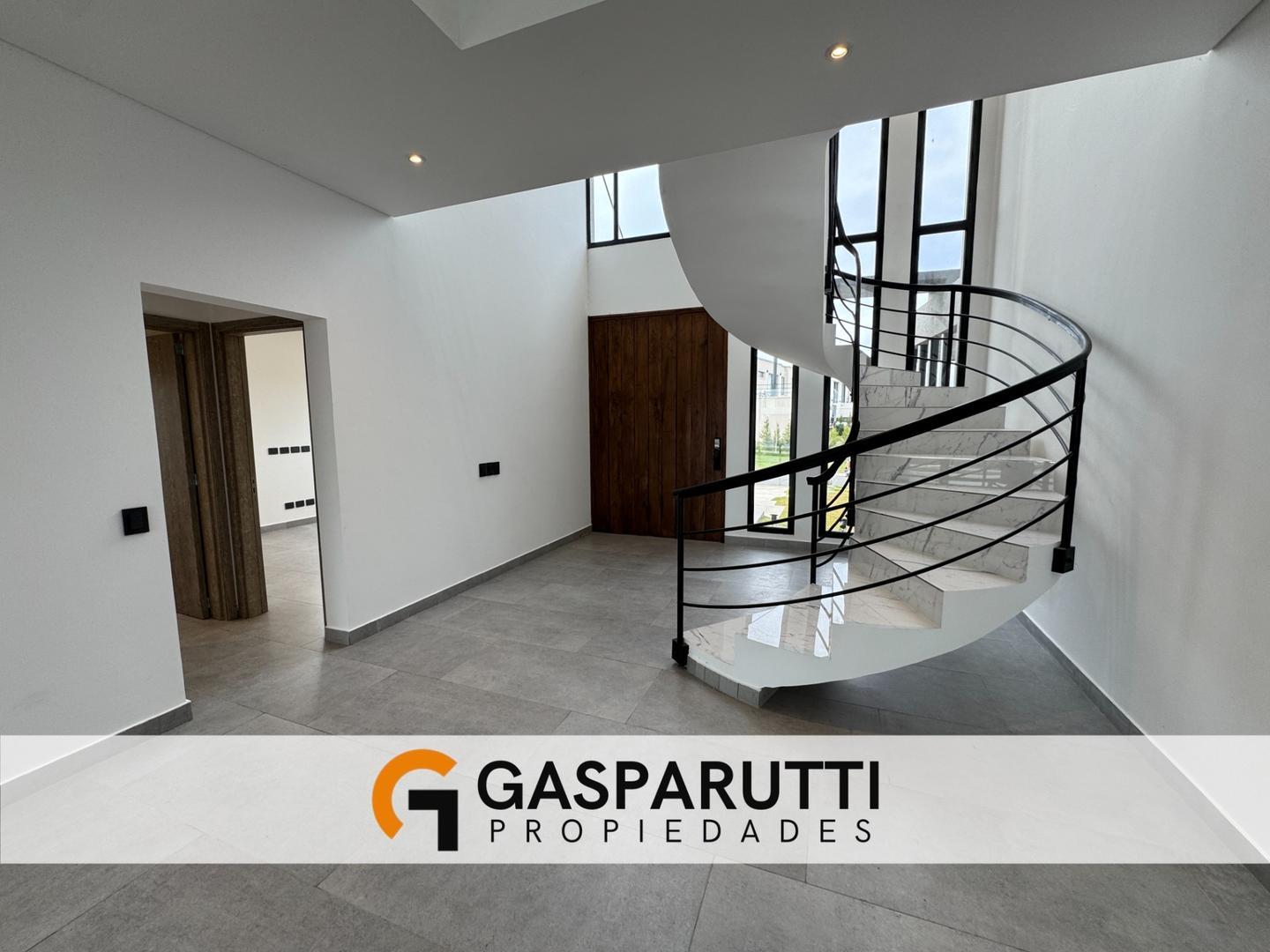 Casa en Venta de 5 dormitorios