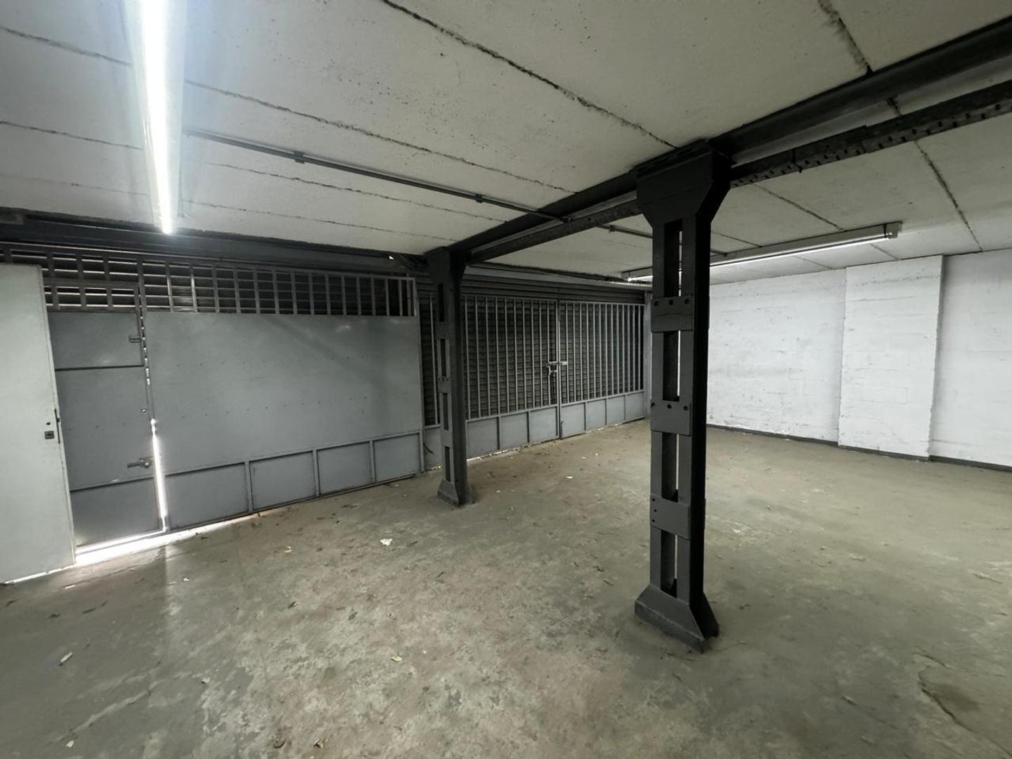 Galpon en Venta en Haedo, USD 280.000