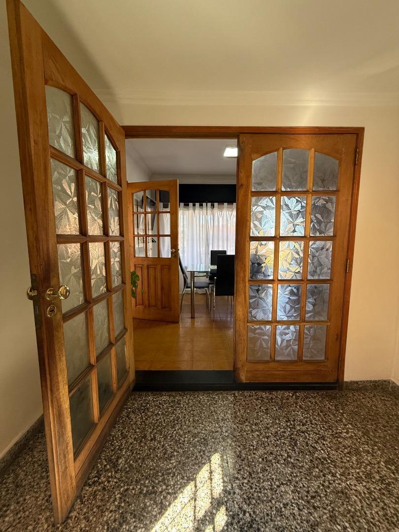 Casa en venta en Luis Guillon Apta a crédito