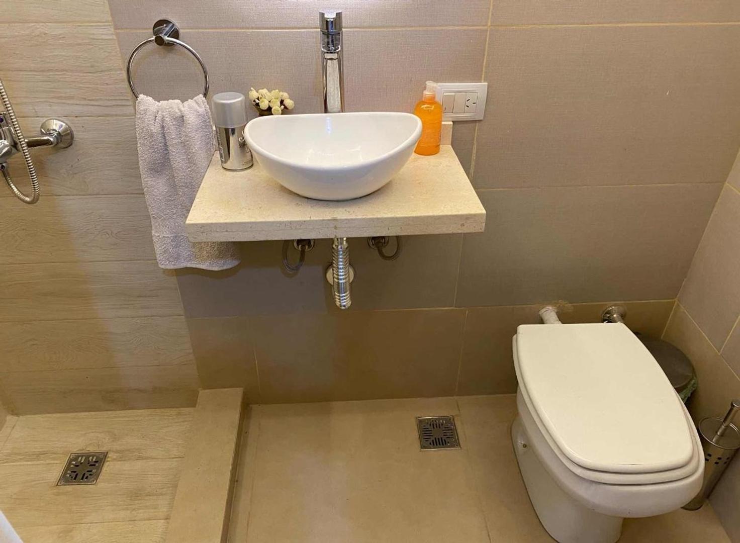 Casa 6 Ambientes en Venado 1 - Canning