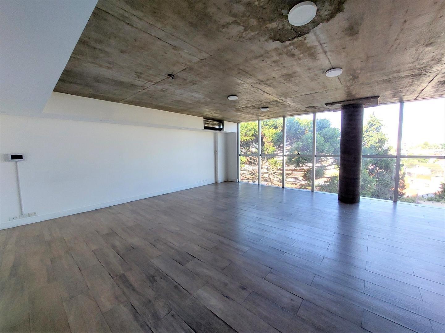 Av Rivadavia 13300, Piso 3