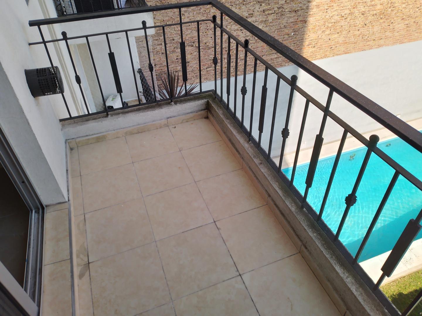 Departamento en Alquiler en Caseros, $ 400.000