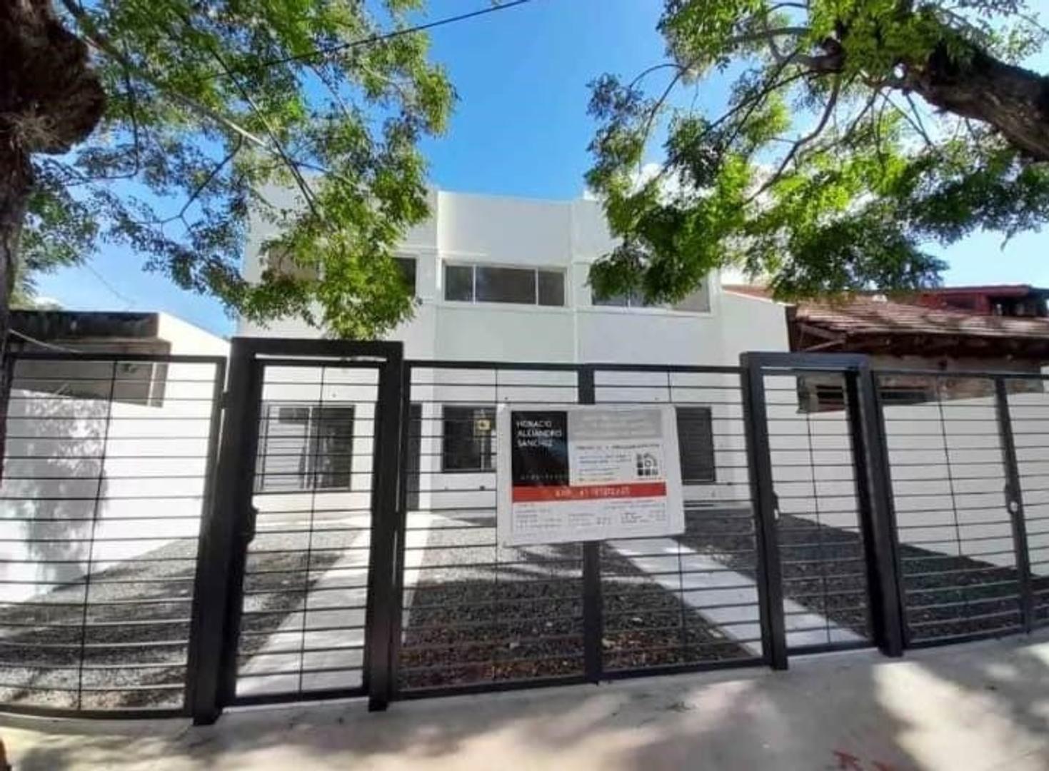 Venta de Duplex 3 AMBIENTES en Castelar