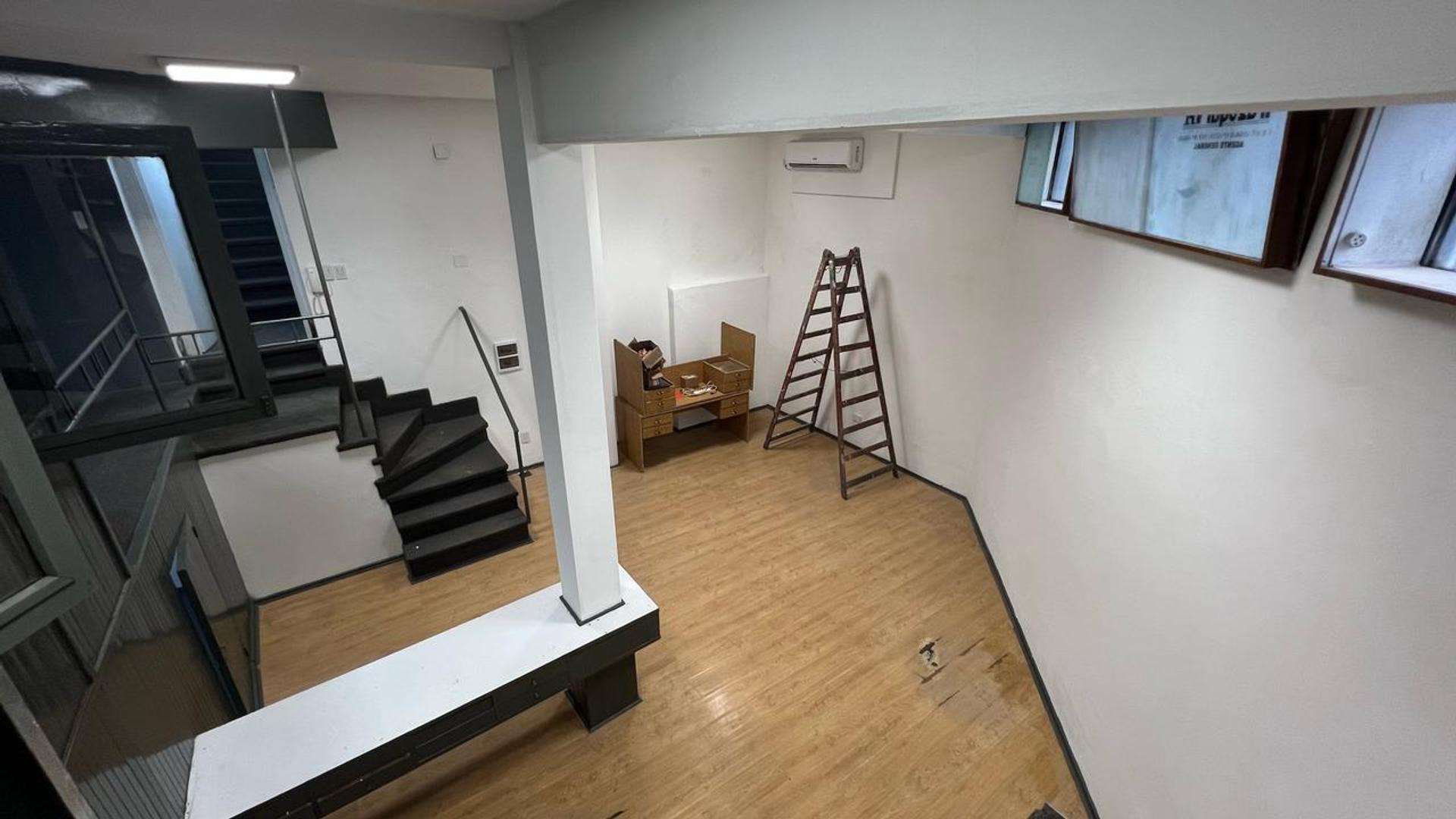 Oficina en Venta 50 años