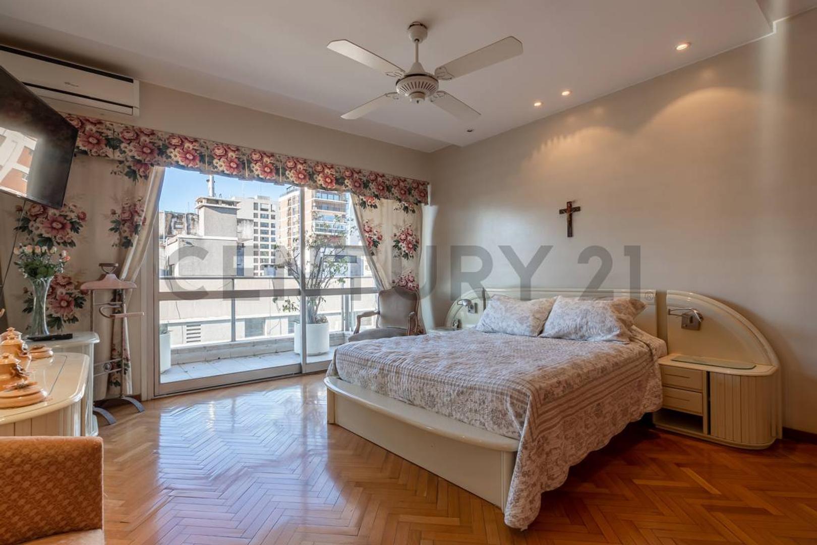 Departamento 5 ambientes con 3 baños