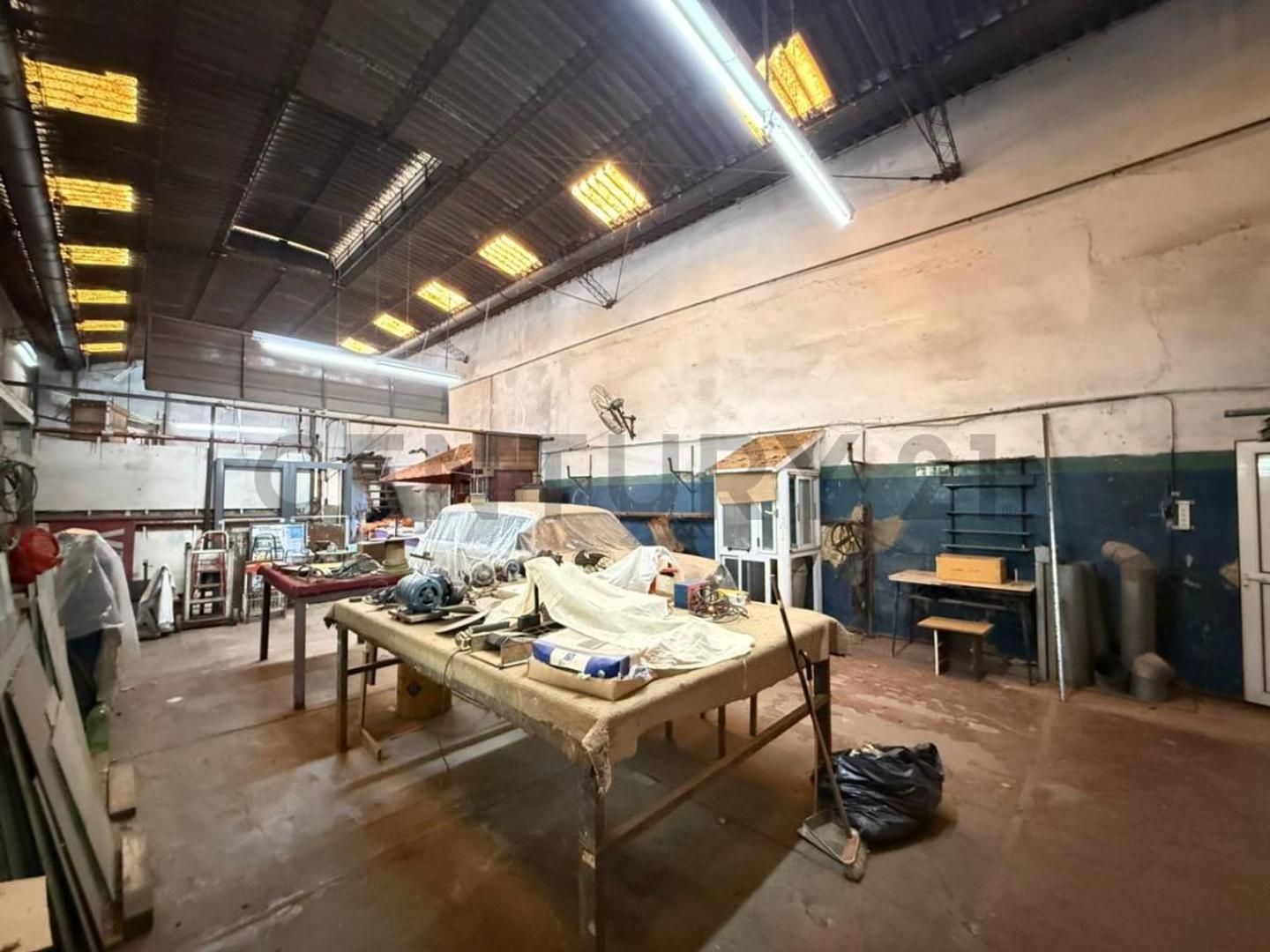 Galpon en Venta en San Cristobal, USD 320.000