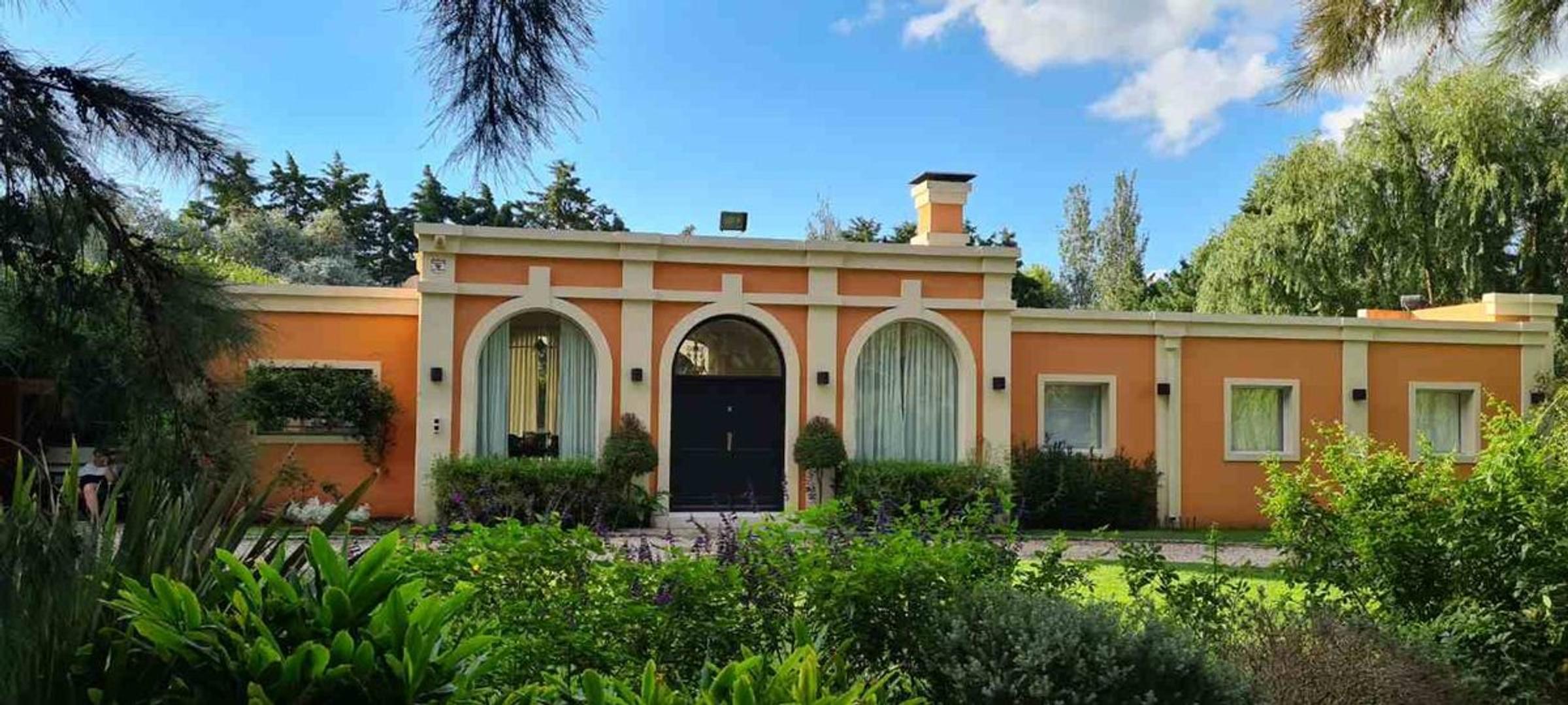 Casa en Alquiler de 3 dormitorios